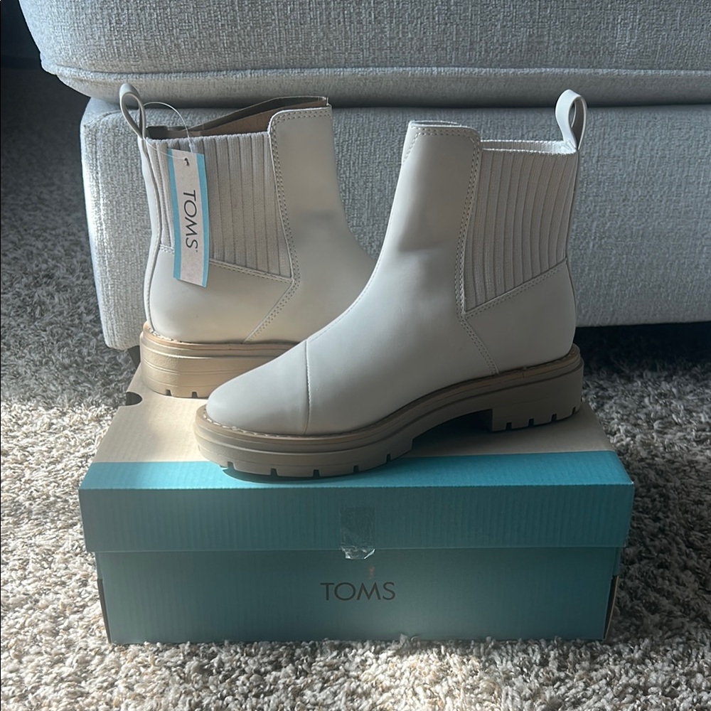 Toms White Ankle Boots with Modern Knit Design